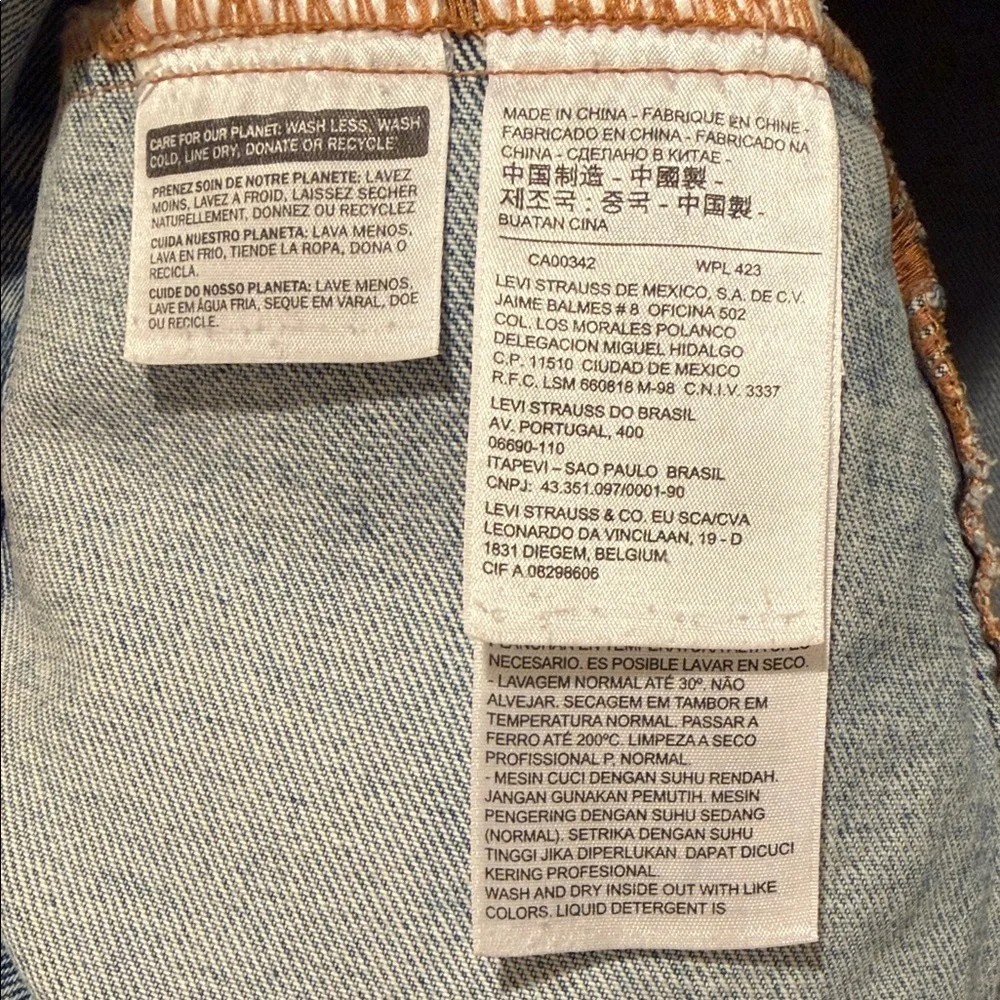Levi’s Light Wash Trucker Jacket Men’s M Classic Denim Vintage Style